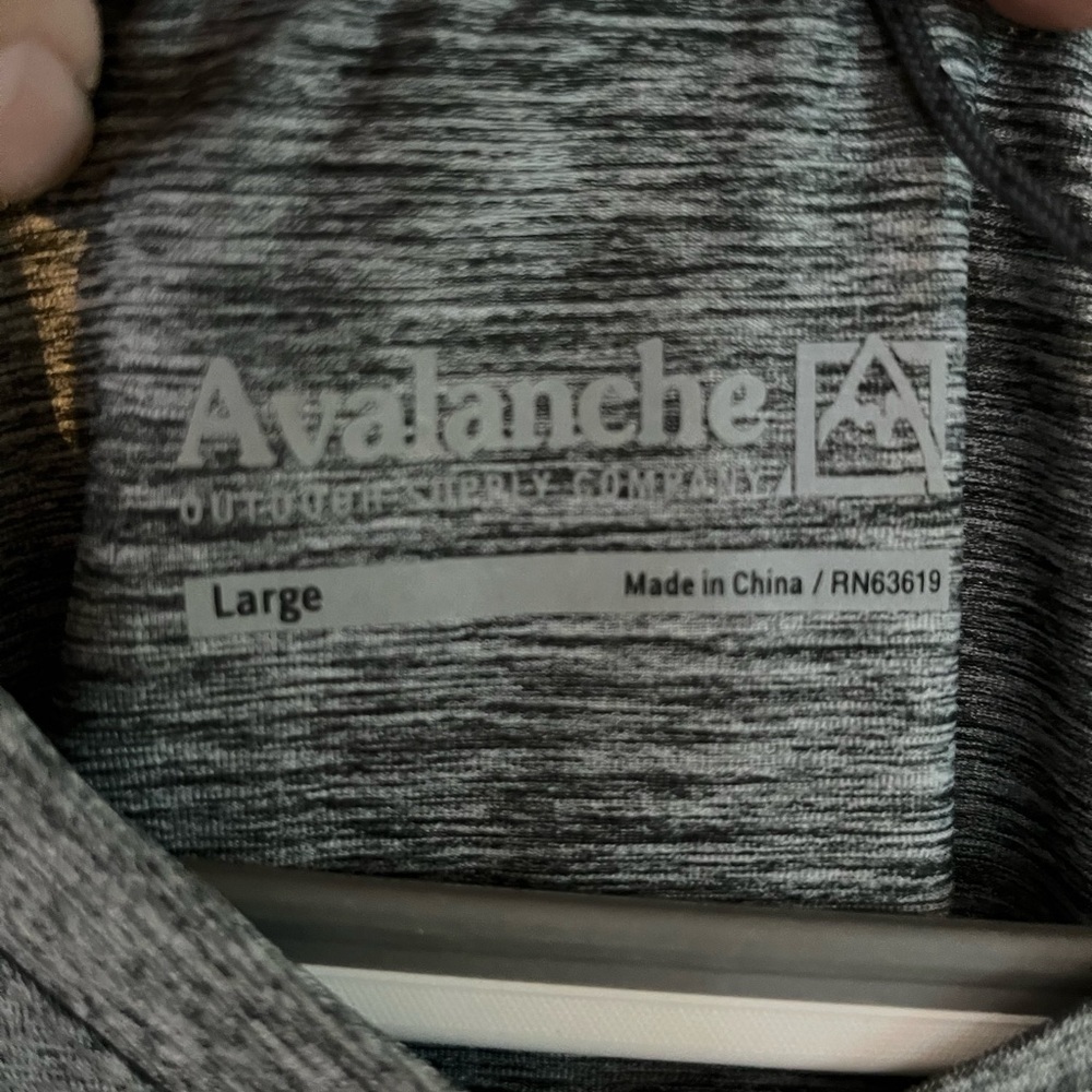 Women’s Avalanche polo size LG - Picture 2 of 4